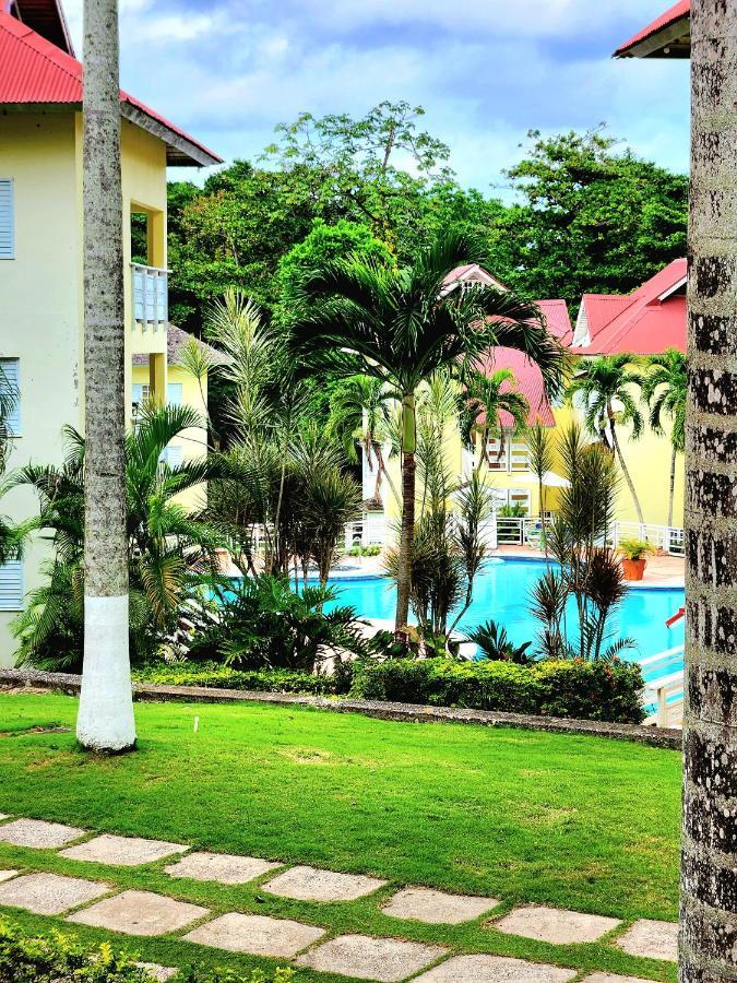 Villa Relax On The Ridge - Ocho Rios Escape Extérieur photo