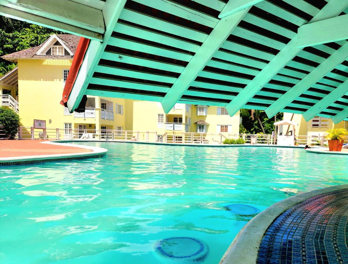 Villa Relax On The Ridge - Ocho Rios Escape Extérieur photo