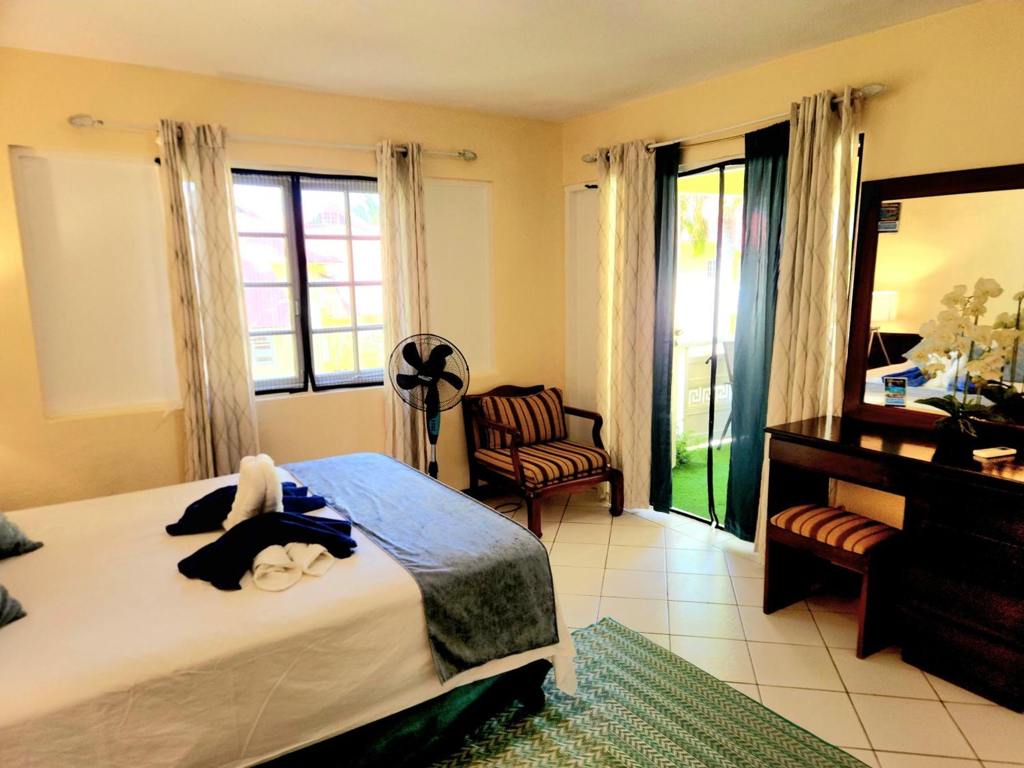 Villa Relax On The Ridge - Ocho Rios Escape Extérieur photo