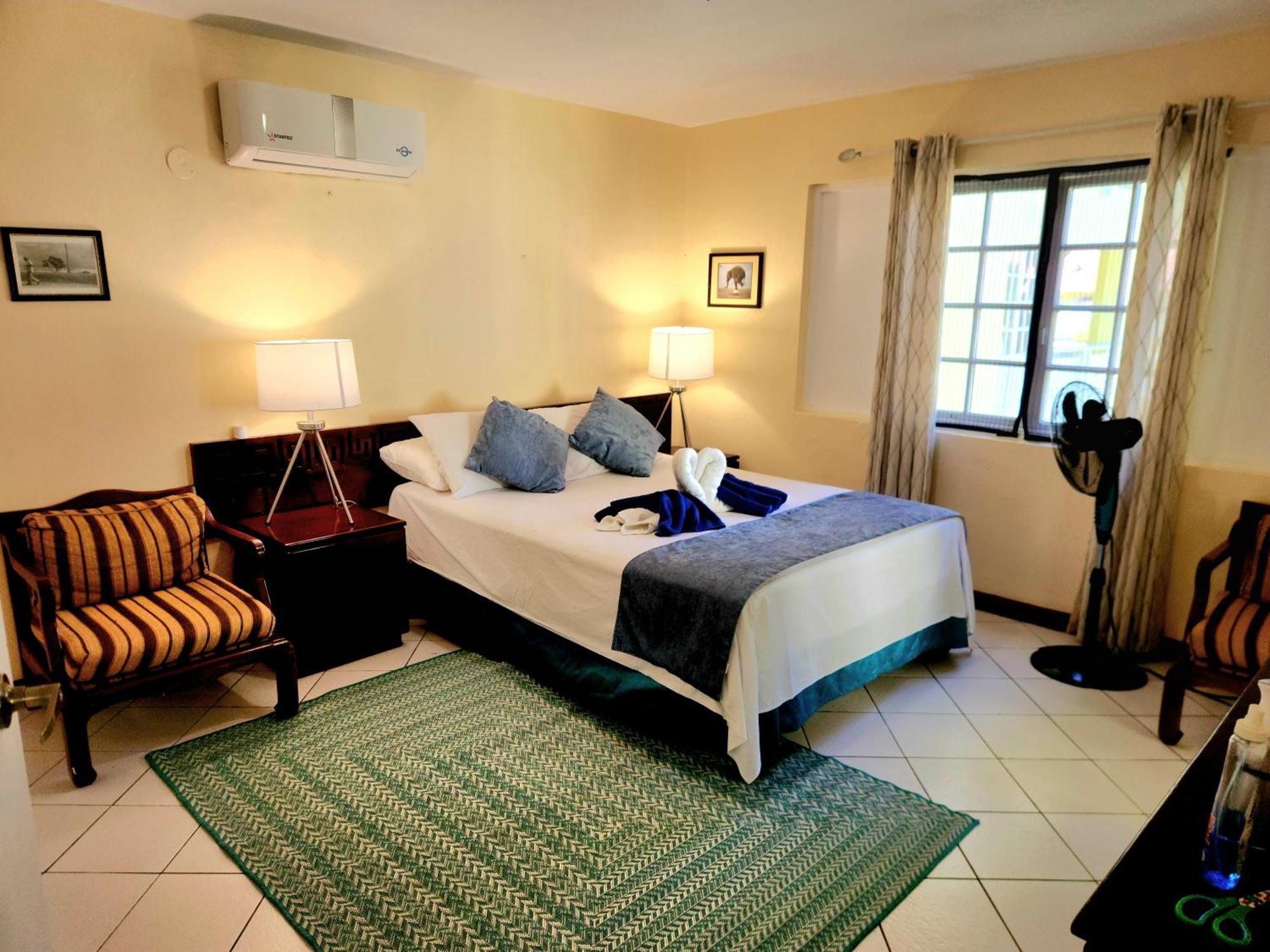 Villa Relax On The Ridge - Ocho Rios Escape Extérieur photo