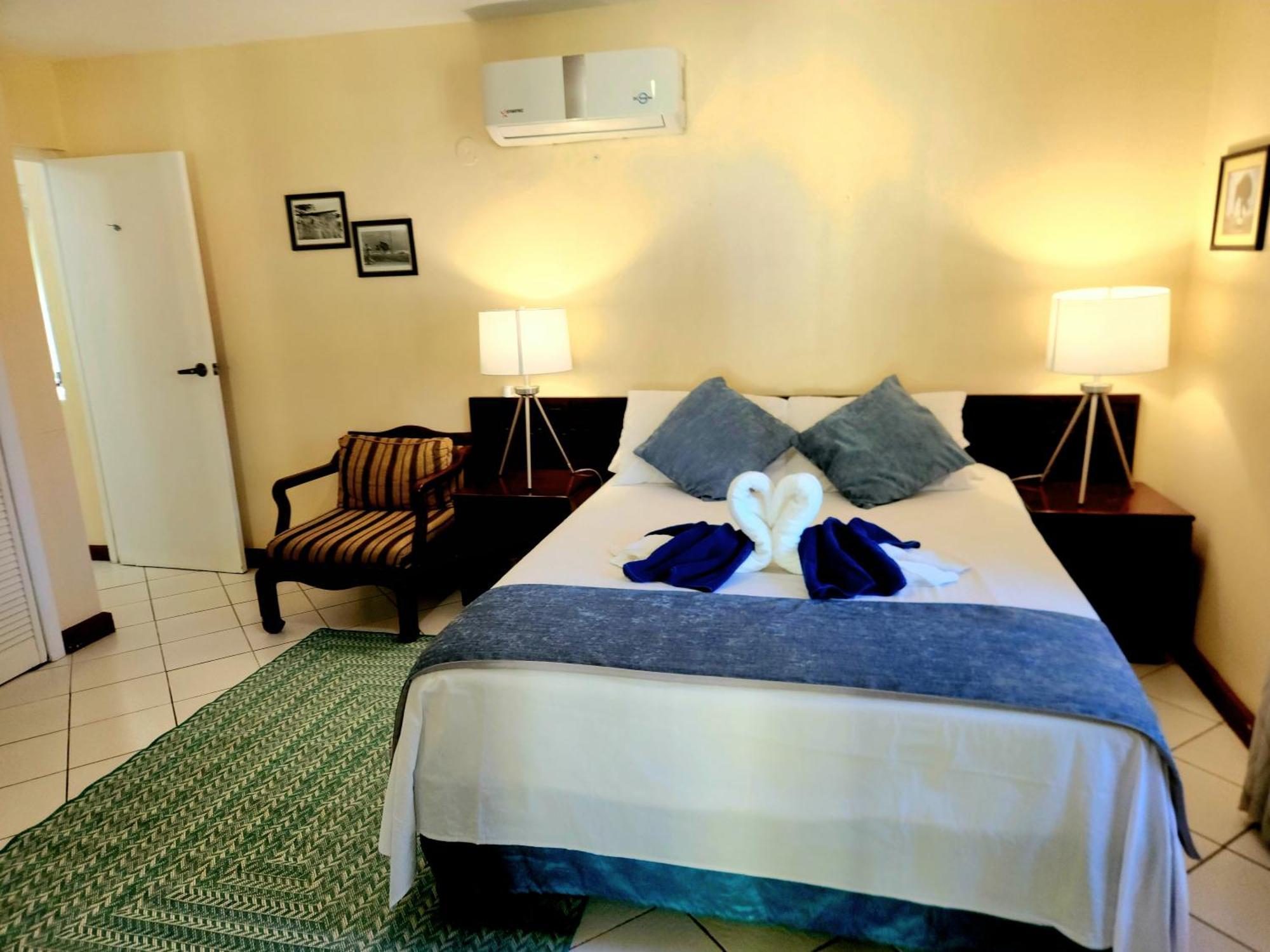 Villa Relax On The Ridge - Ocho Rios Escape Extérieur photo