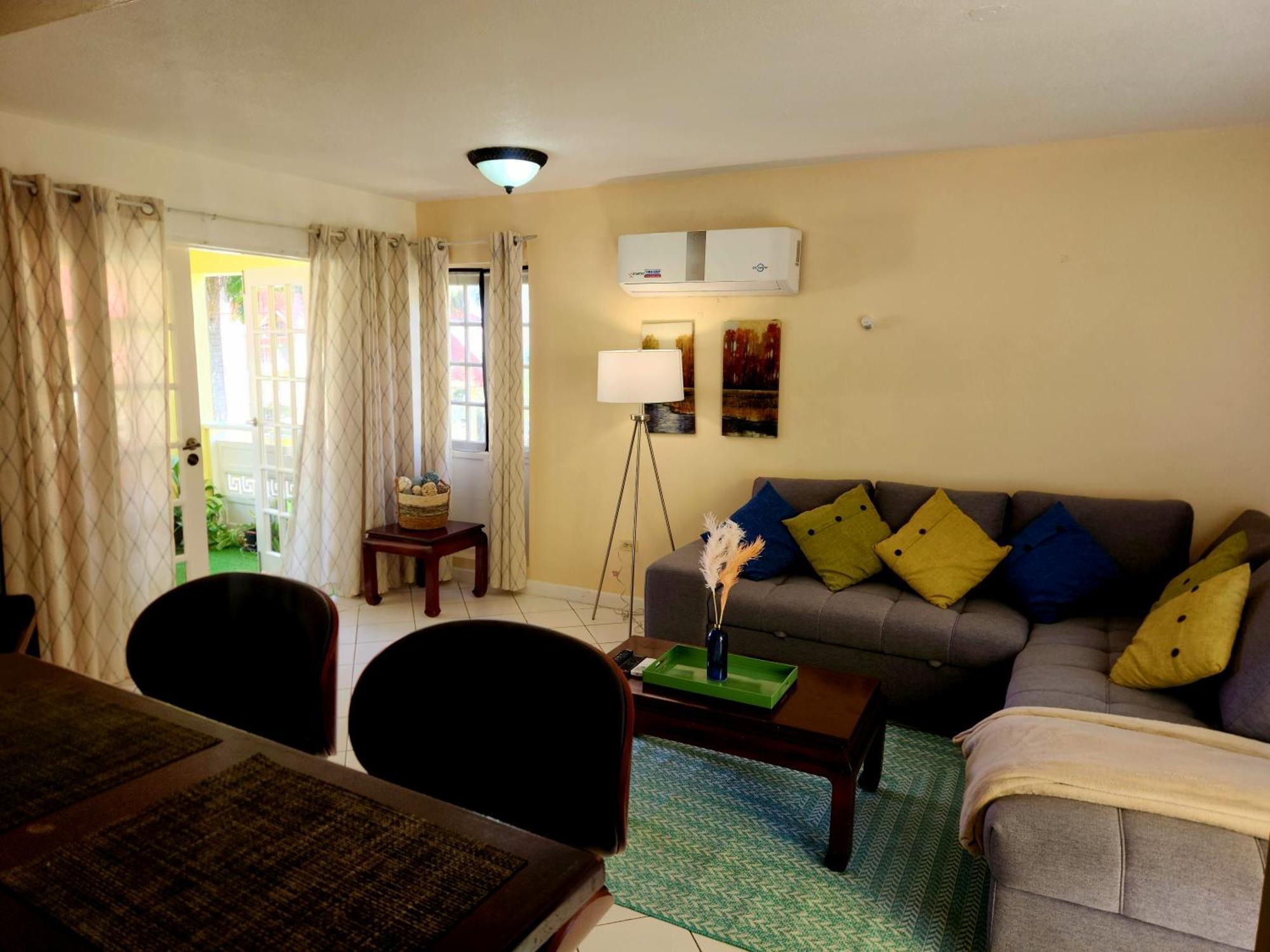 Villa Relax On The Ridge - Ocho Rios Escape Extérieur photo